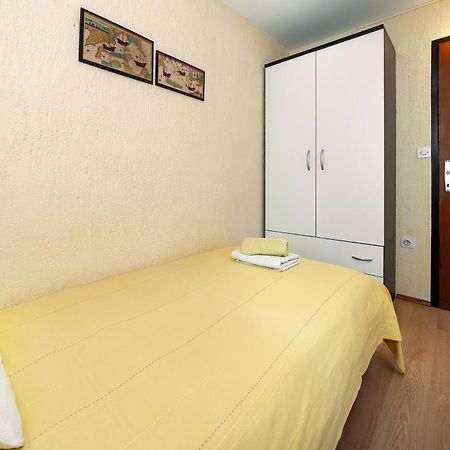 Apartments Ivo With Sea View 巴斯卡 外观 照片